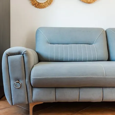 Appartamento Sunny Balcony Walk To By Pikhost