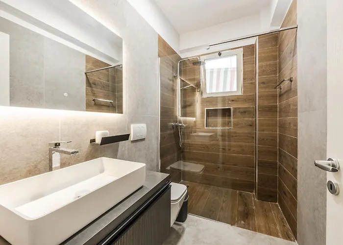 Sunny Balcony Walk To By Pikhost 公寓