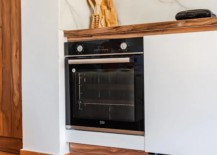 Sunny Balcony Walk To By Pikhost