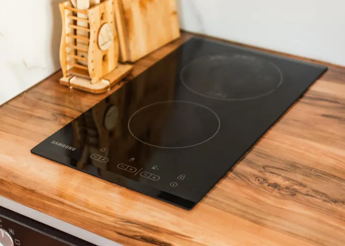 Sunny Balcony Walk To By Pikhost 公寓 *