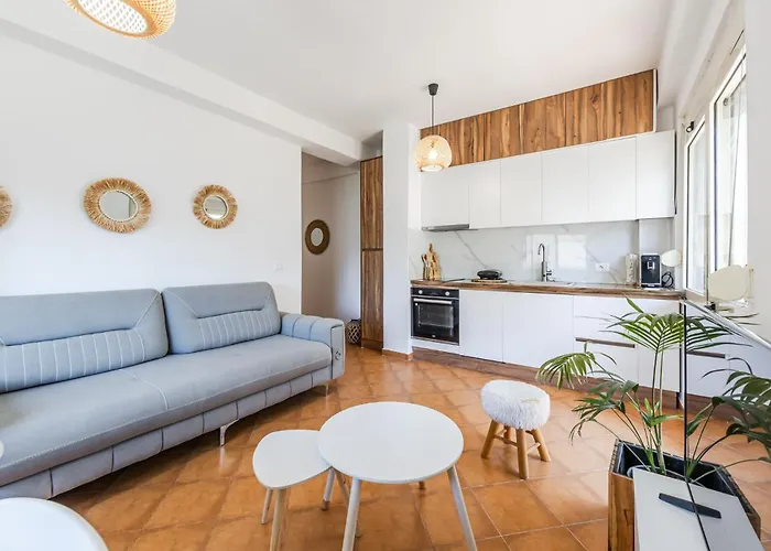 Sunny Balcony Walk To By Pikhost *