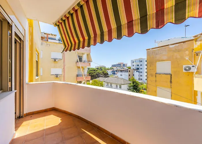 公寓 Sunny Balcony Walk To By Pikhost *