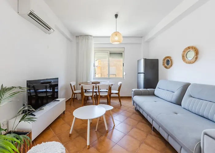 Sunny Balcony Walk To By Pikhost 格勒姆